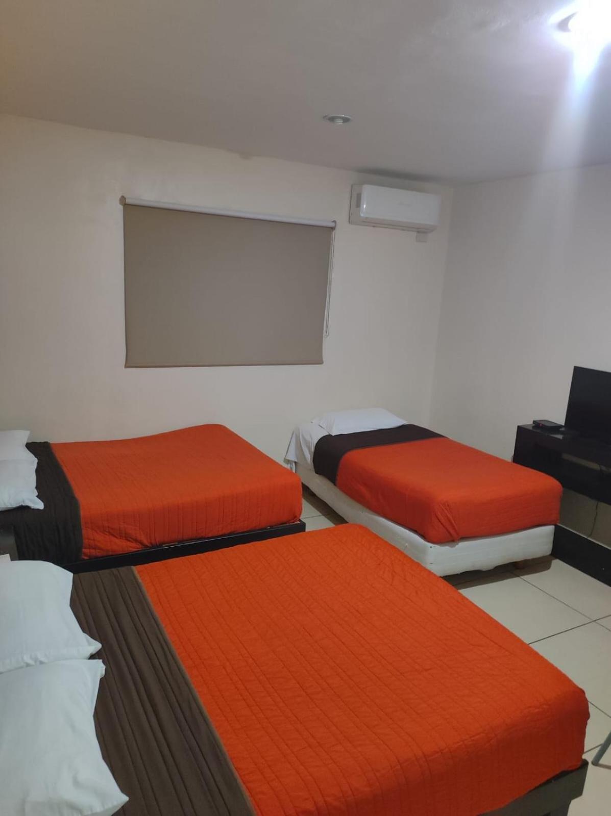 Hgen Rooms & Suites Los Mochis Exterior photo