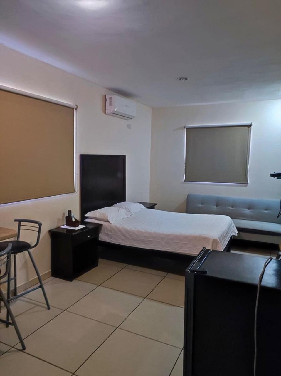 Hgen Rooms & Suites Los Mochis Exterior photo
