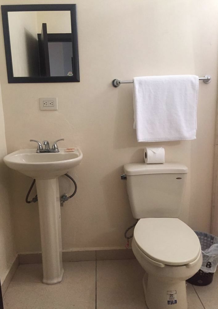 Hgen Rooms & Suites Los Mochis Exterior photo